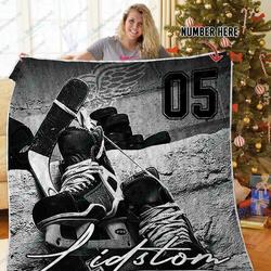 H Drw Custom Quilt Blankets and Home Decor