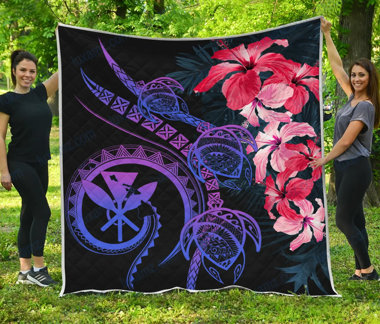 Hawaii Turtle Polynesian Tropical Style Pink Quilt and Home Decor