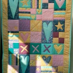 Heart Hur Quilt lc and Home Decor