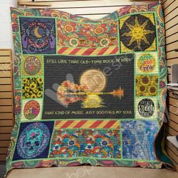 Hippie Quilt Jcu and Home Decor