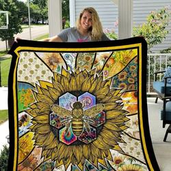Hippie Vcb Quilt Derqou and Home Decor