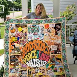 Hippie Woodstock Peace And Love Quilt Blanket Great Customized Gifts For Birthday Christmas Thanksgiving Perfect Gifts For Hippie      and Home Decor
