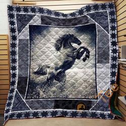 Horse 1 Blanket TH1607 Quilt and Home Decor