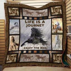 Horse Cla1610260Q Quilt Blanket and Home Decor