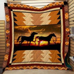 Horse Cla1610265Q Quilt Blanket and Home Decor