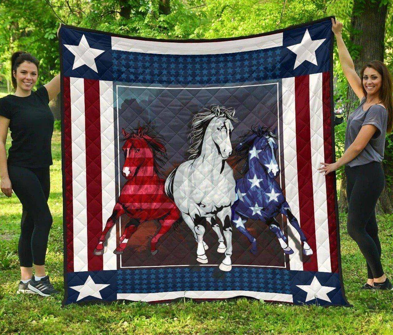 Horse Hur Quilt Cysifd and Home Decor