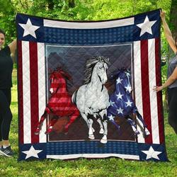 Horse Hur Quilt Cysifd and Home Decor