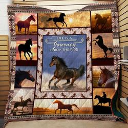Horse Quilt Blanket Dhc1312265Vt and Home Decor
