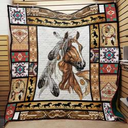 Horse Quilt Blanket Dhc1312524Vt and Home Decor