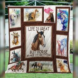 Horse U Quilt Ex and Home Decor