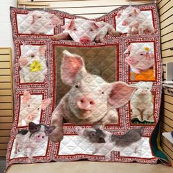 Huge Pig Lover Quilt and Home Decor