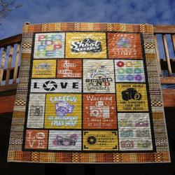 I D Rather Be Taking Pictures Quilt Blanket Tr12  Quilt and Home Decor