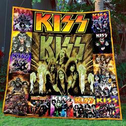 Kiss Blanket Th1507 Quilt and Home Decor