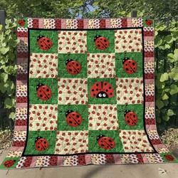 Ladybug Nn130613 Quilt Blanket and Home Decor