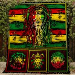 Lion Rt 2 Quilt R171  Quilt and Home Decor