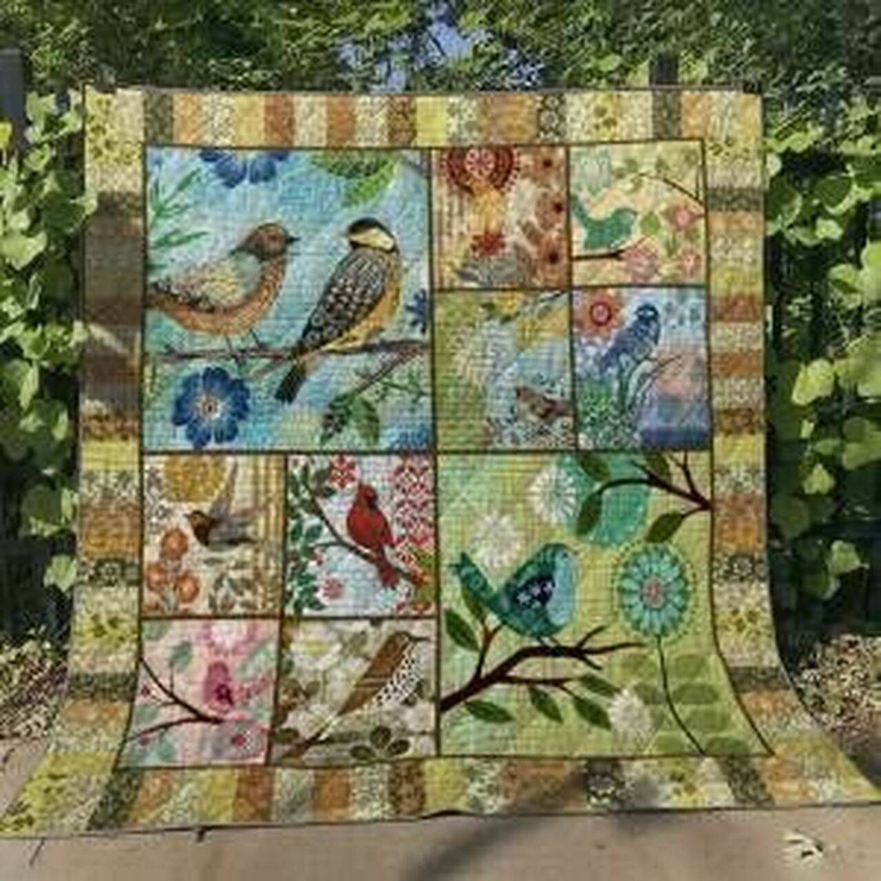 LL Bird Quilt Blanket Ver 04 and Home Decor