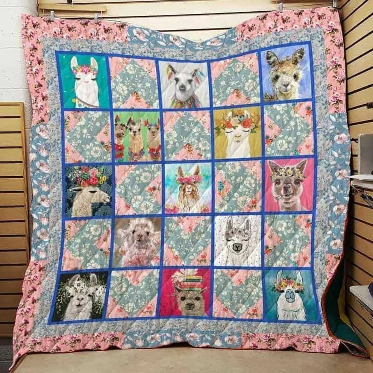 Llama Cla1610074Q Quilt Blanket and Home Decor