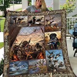 Love Duck Hunting Like Quilt Blanket and Home Decor