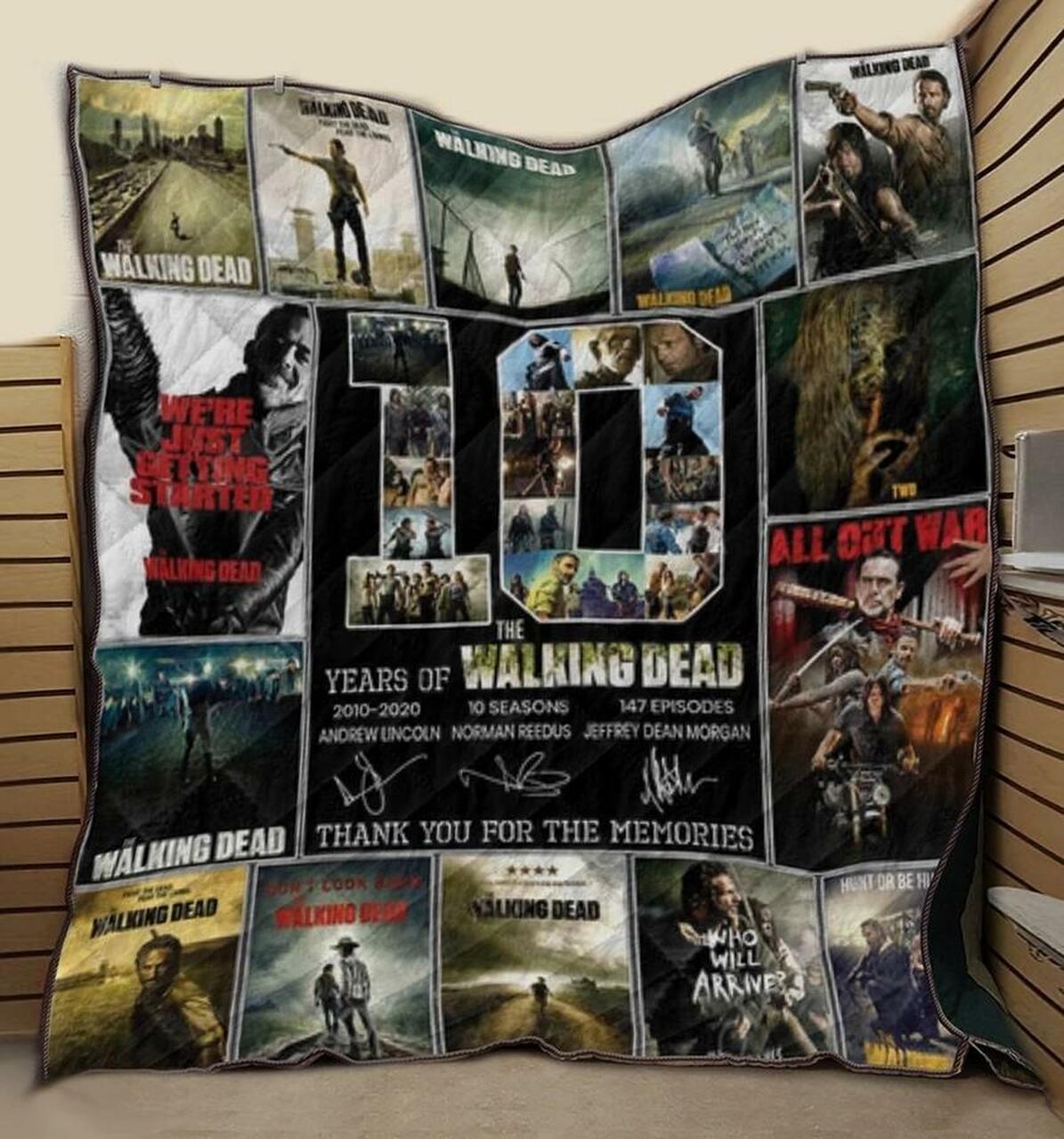 M290710 The Walking Dead Quilt Blanket Quilt and Home Decor