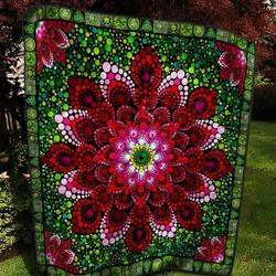 Mandala Hur Quilt wt and Home Decor
