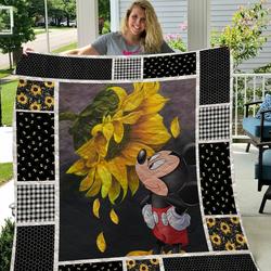 Mickey Mouse With Sunflowers Quilt  Quilt and Home Decor