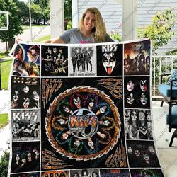 Mofi Kiss Quilt Blanket For Fans Ver 17 and Home Decor