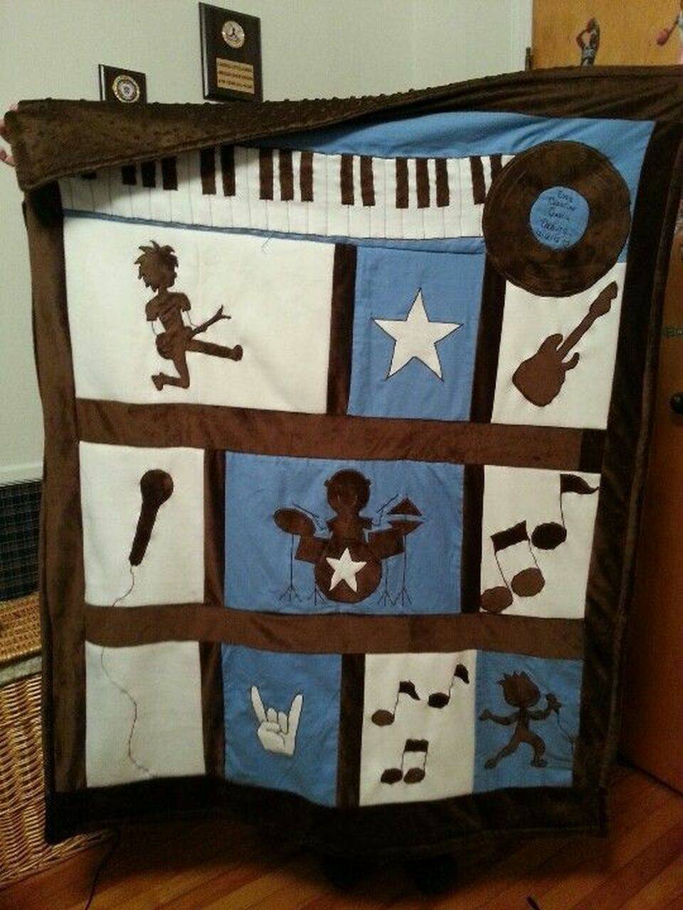 Music Clm290635 Quilt Blanket and Home Decor
