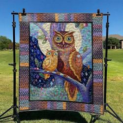 Owl Hur Quilt wq and Home Decor