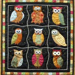 Owl Quilt Tdhte and Home Decor