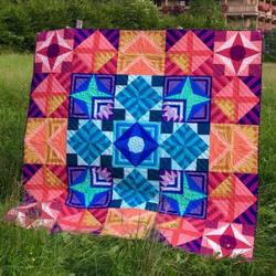 Pattern Ee Quilt Inkpan and Home Decor