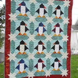 Penguin Cla1010437Q Quilt Blanket and Home Decor