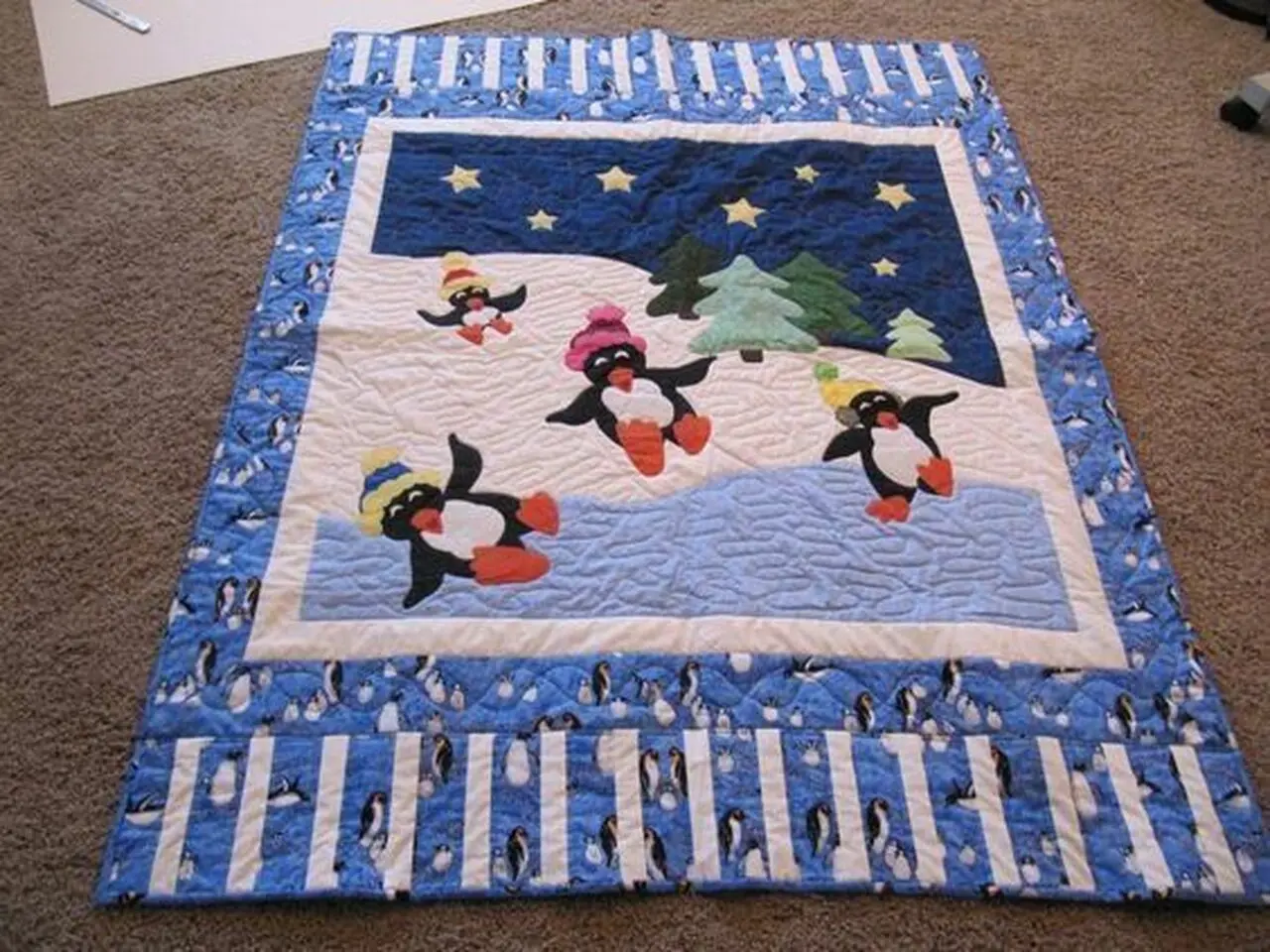 Penguin Cla250674 Quilt Blanket and Home Decor
