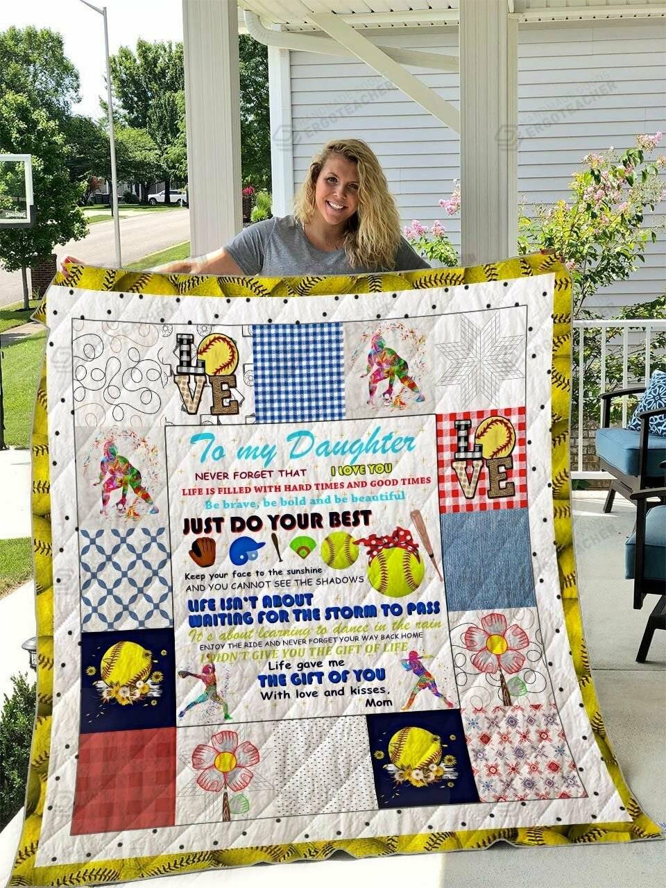 Personalized Softball To My Daughter From Mom Be Brave Be Bold Be Beautiful Quilt Blanket Great Customized Gifts For Birthday Christmas Thanksgiving Perfect Gifts For Softball Lover and Home Decor