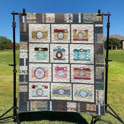 Photograph Hur Quilt Bevrht and Home Decor