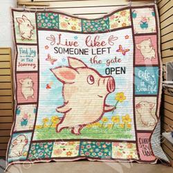 Pig Happy Like Me Beautiful Jv Quilt Derqoi and Home Decor