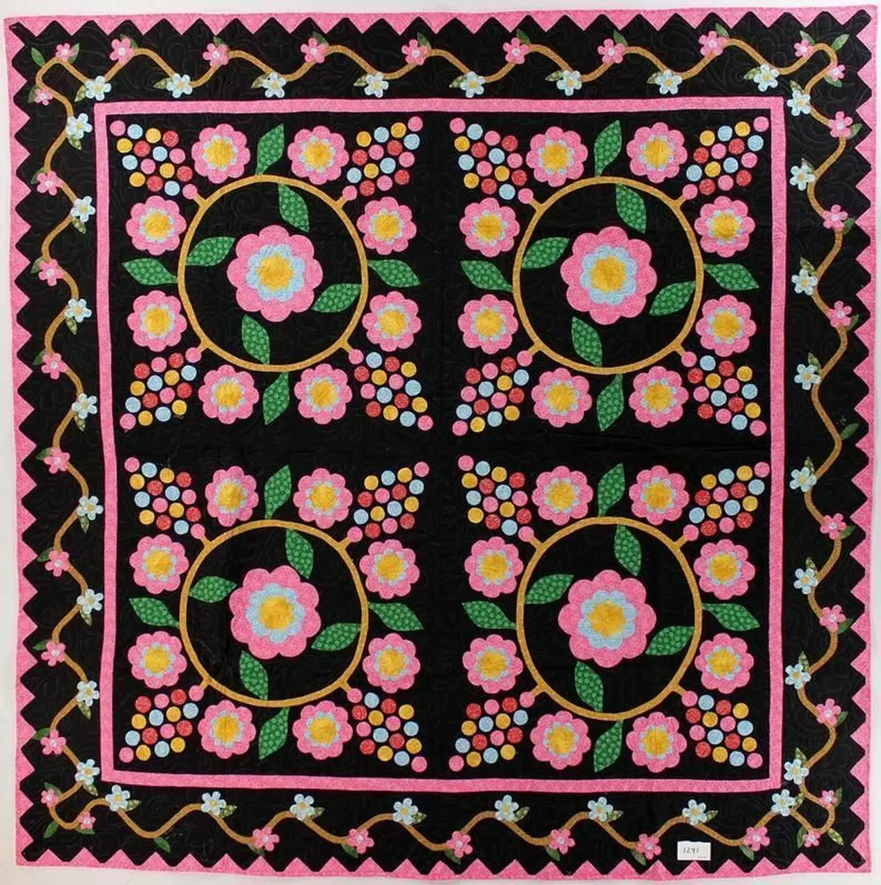 Pink Flower Quilt Tdhbs and Home Decor