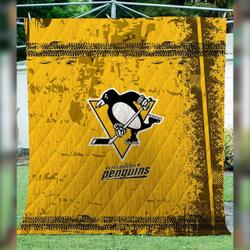Pittsburgh Penguins Playing Ice Hockey Quilt Blanket Great Customized Blanket Gifts For Birthday Christmas Thanksgiving      and Home Decor