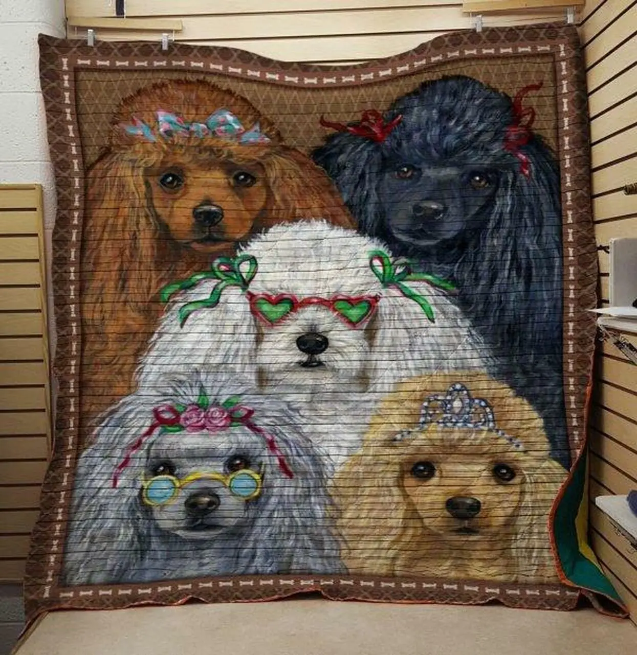 Poodle 7030081 Quilt Blanket Quilt and Home Decor