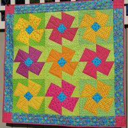 Pretty Posies Quilt Blanket Dhc010258Lt and Home Decor