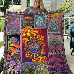 Psychedelic Trippy Mushroom Into The Forest I Go To Lose My Mind And Find My Soul Quilt Blanket Great Customized Blanket Gifts For Birthday Christmas Thanksgiving and Home Decor