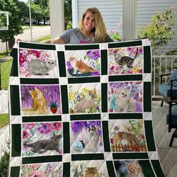 Pug Look Back Pug U Quilt Nk and Home Decor