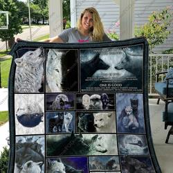 Qd Black Wolf And White Wolf Quilt Blanket and Home Decor