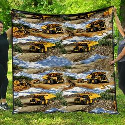 Quilt Heavy Equipmnet  01909  Quilt and Home Decor