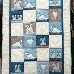 Rabbit Hur Quilt gw and Home Decor