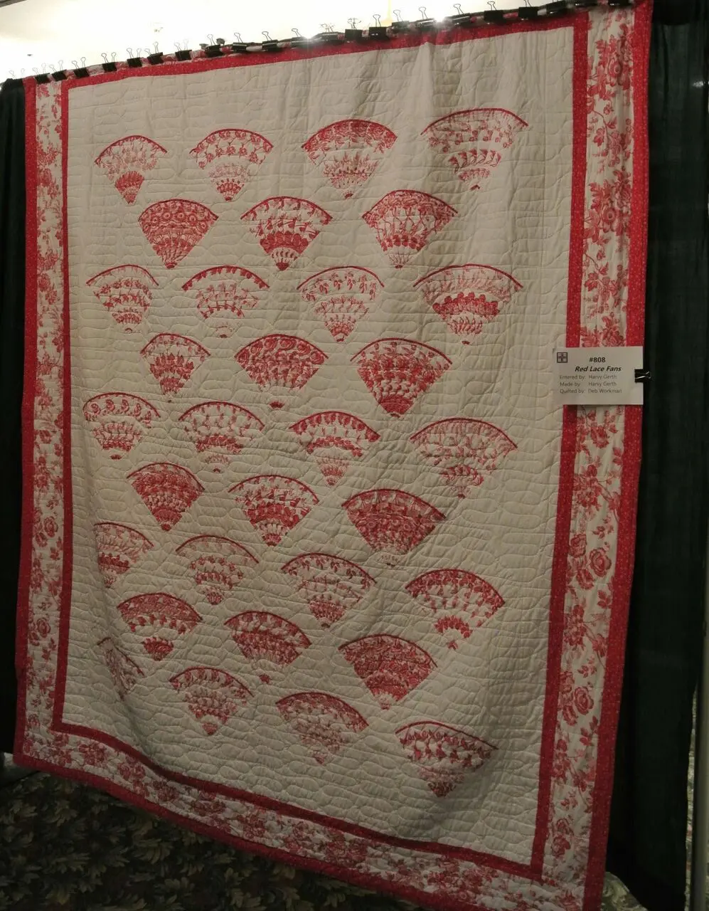 Red Lace Fans Quilt Tdhqo and Home Decor