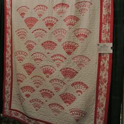 Red Lace Fans Quilt Tdhqo and Home Decor