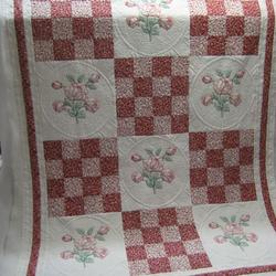 Red Roses Quilt Tdhde and Home Decor