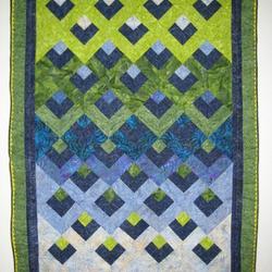 Reflection Quilt Tdhfn and Home Decor