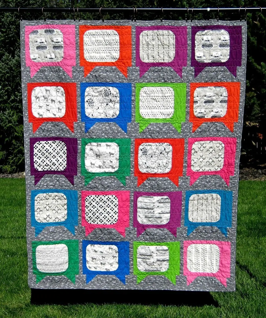 Retro Wavelengths Quilt Tdhyc and Home Decor