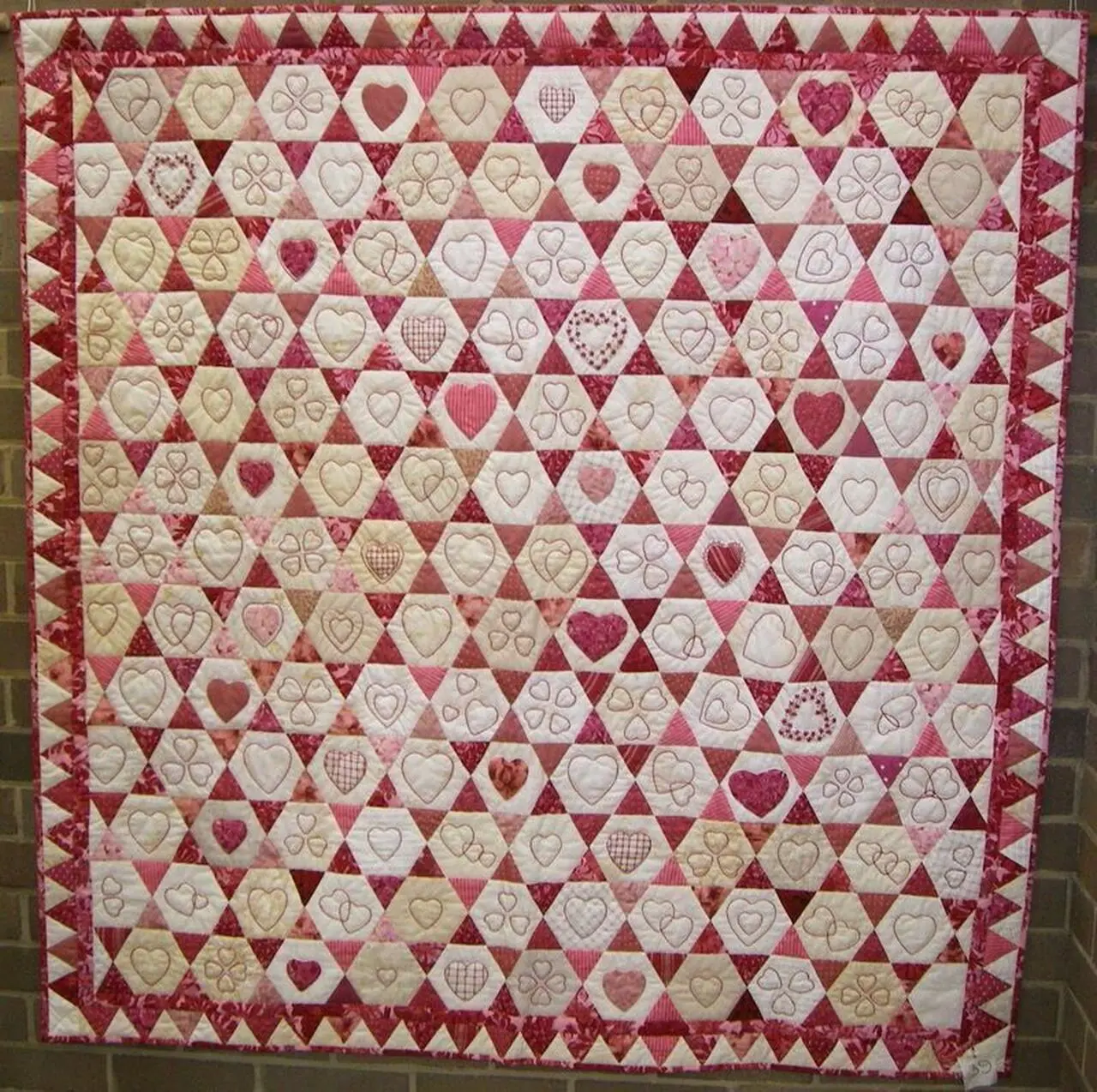 Rose Hearts Quilt Tdhsq and Home Decor